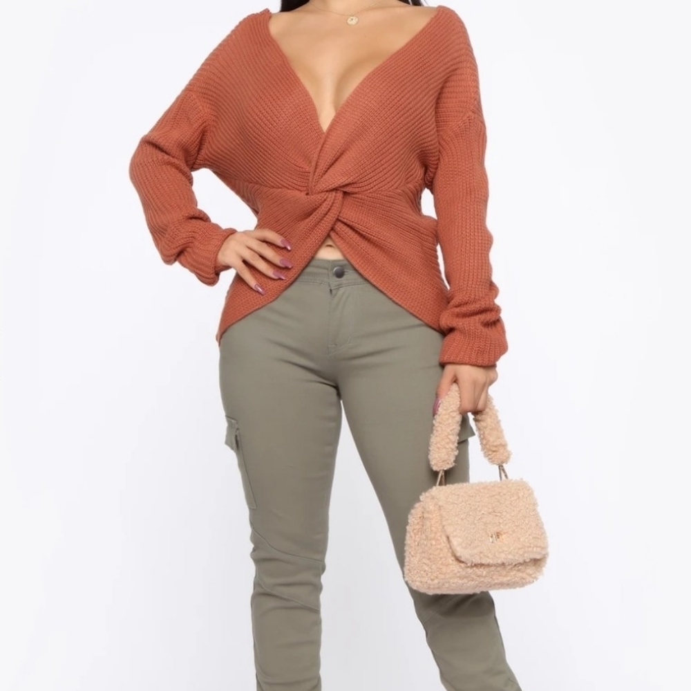 Knit Fashion Nova Sweater 💖